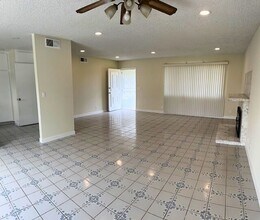 9172 Dickens Cir in Westminster, CA - Building Photo - Building Photo