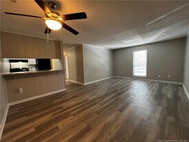 5853 Century Oaks Dr in Fayetteville, NC - Building Photo