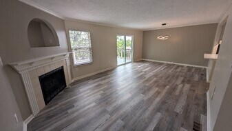 146 Villa Dr in Pittsburgh, PA - Building Photo