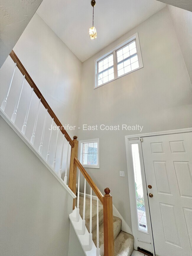 37 Village Dr in Quincy, MA - Building Photo - Building Photo