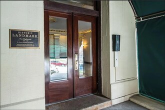 372 S Highland Ave in Pittsburgh, PA - Building Photo - Building Photo