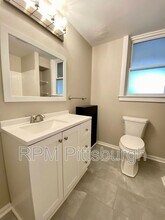 5733 Phillips Ave in Pittsburgh, PA - Building Photo - Building Photo