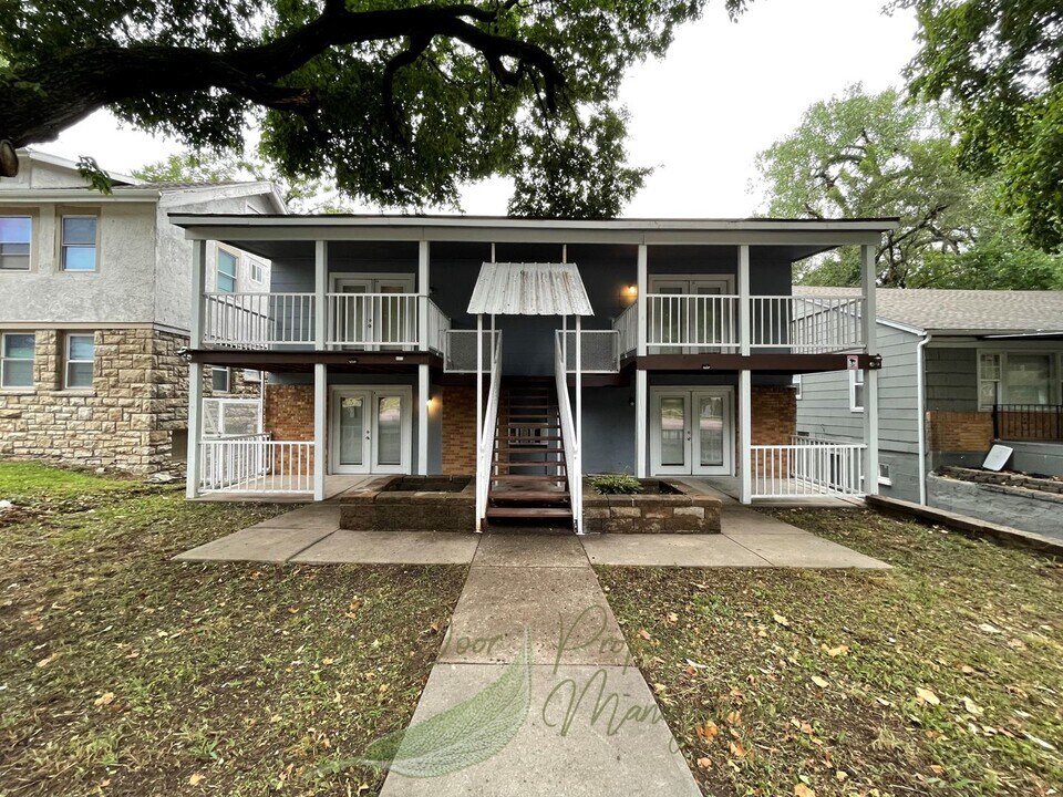 4323 The Paseo-Unit -1S in Kansas City, MO - Building Photo