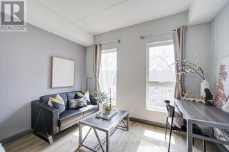 77-477 Leland St in Hamilton, ON - Building Photo - Building Photo
