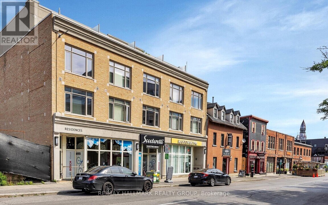 202-202 St. Patrick St in Ottawa, ON - Building Photo