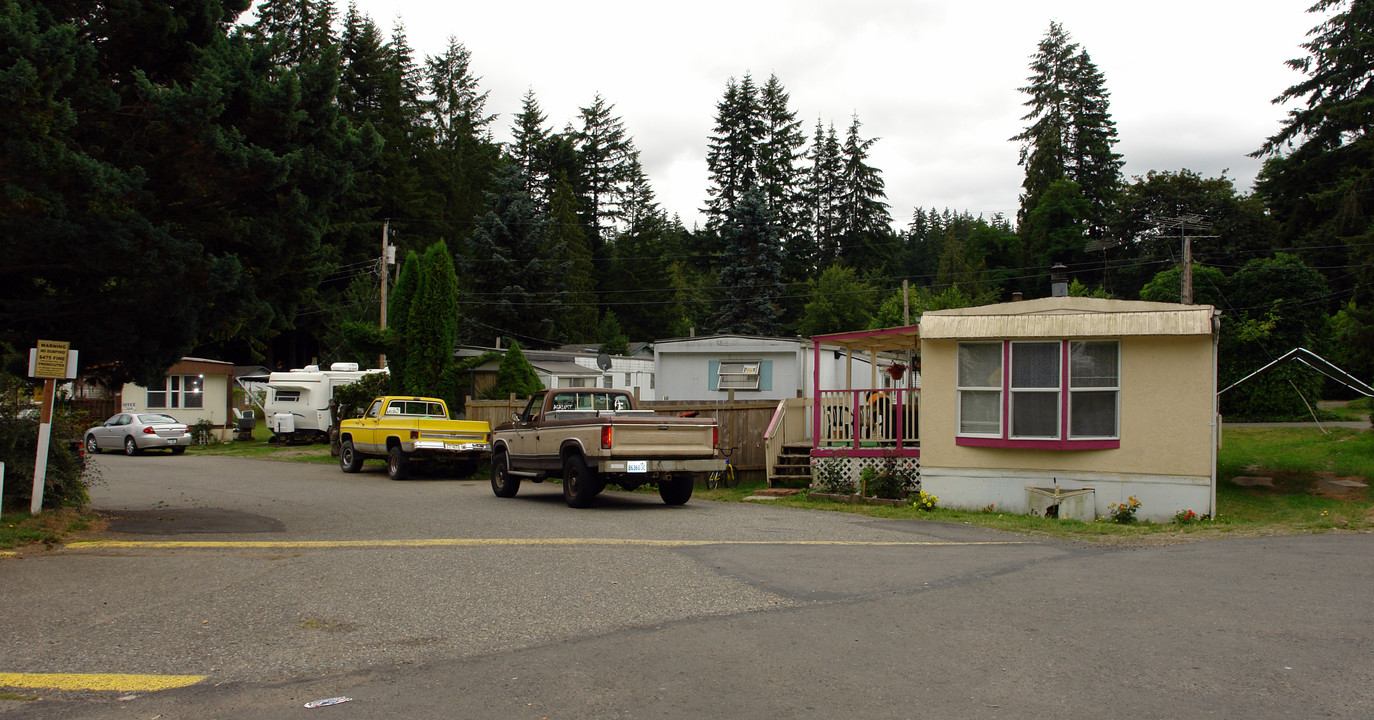 Northlake Mobile Home Park in Bremerton, WA - Building Photo