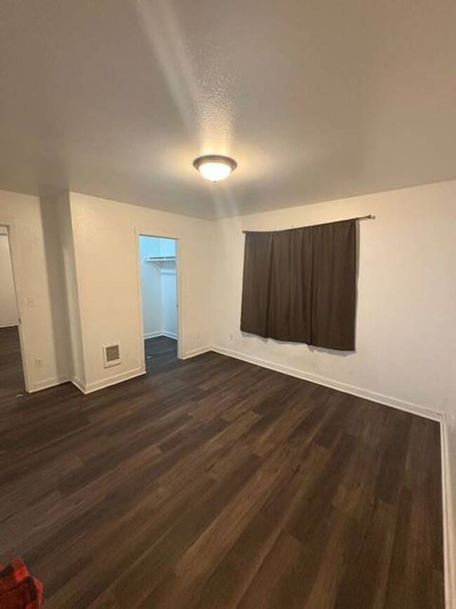 608 Mark St in Granger, WA - Building Photo - Building Photo