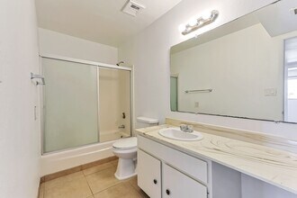 4806 S Dorsey Ln in Tempe, AZ - Building Photo - Building Photo