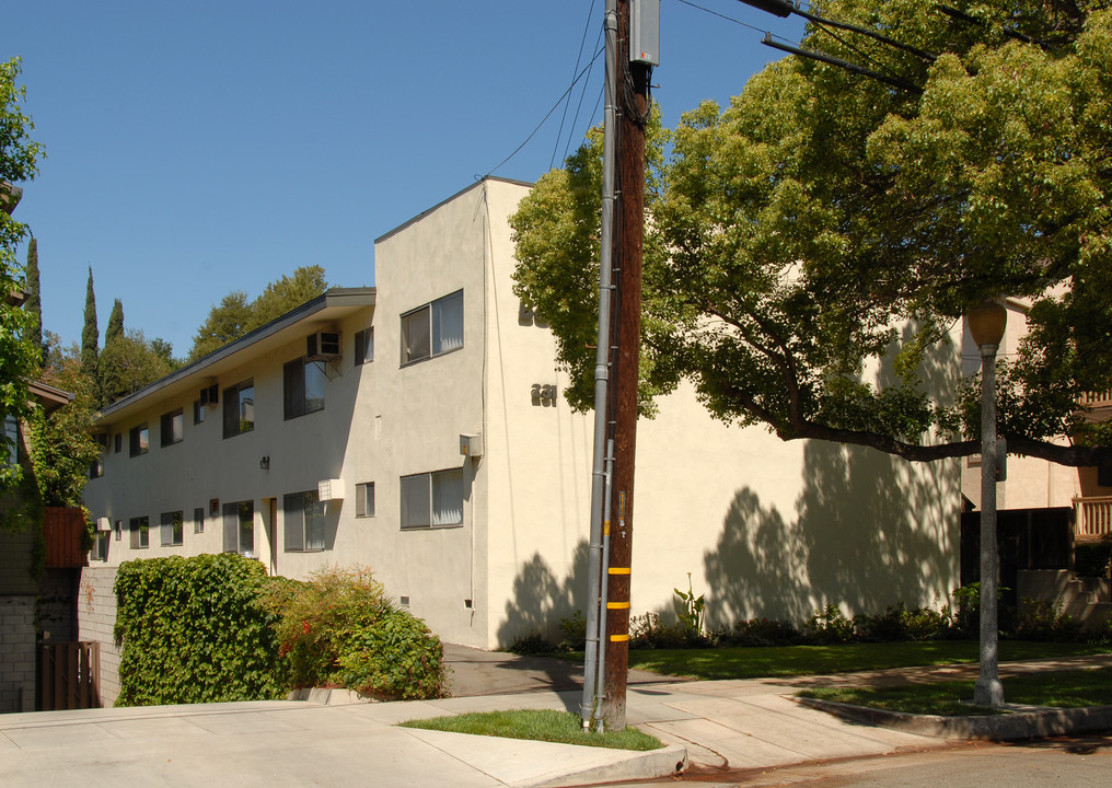 231 S Catalina Ave in Pasadena, CA - Building Photo