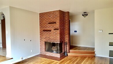 13806 NE Fremont Ct in Portland, OR - Building Photo - Building Photo