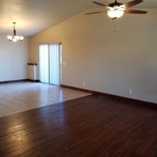 676 Middle Valley Dr in Rapid City, SD - Building Photo - Building Photo