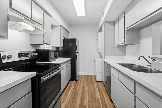 property at 18800 Egret Bay Blvd