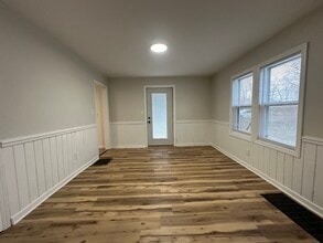 1305 Woodward Ave in South Bend, IN - Foto de edificio - Building Photo