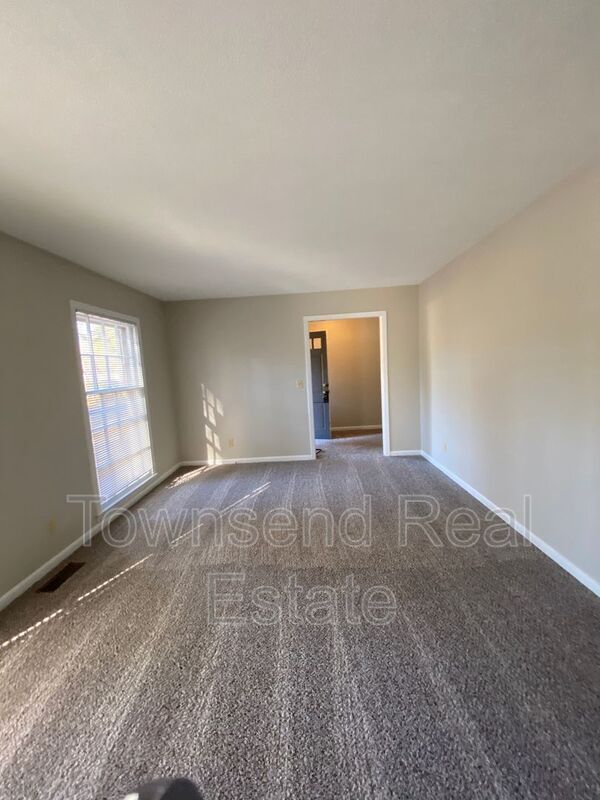 6326 Greyfield Rd in Fayetteville, NC - Building Photo - Building Photo