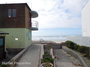 248 25th St in Del Mar, CA - Foto de edificio - Building Photo