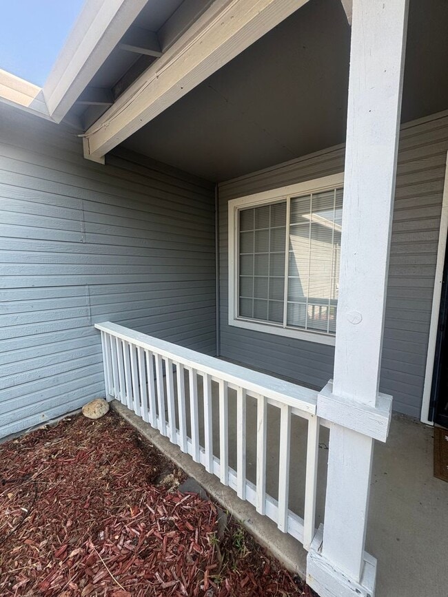 1276 Grouse Dr in Redding, CA - Building Photo - Building Photo