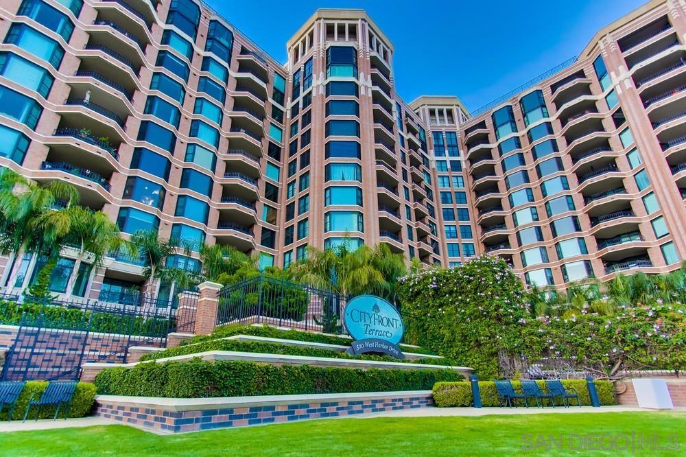 500 W Harbor Dr in San Diego, CA - Foto de edificio