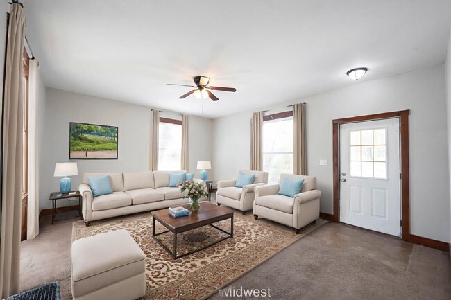 411 S East St in Lebanon, IN - Foto de edificio - Building Photo