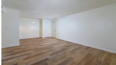 1670 Bellevue Rd in Atwater, CA - Building Photo - Building Photo