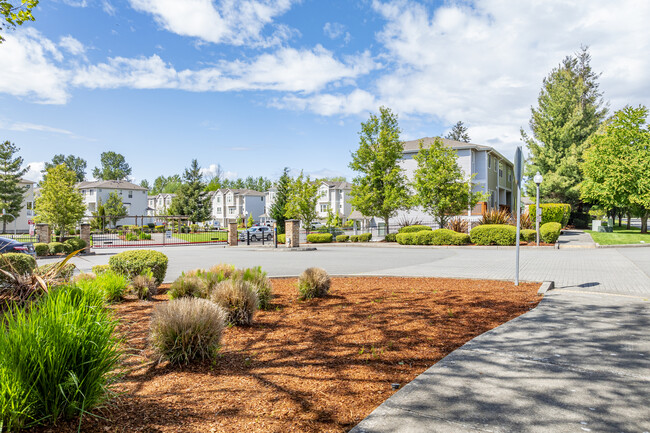 Stonebrook Townhomes in Fife, WA - Foto de edificio - Building Photo