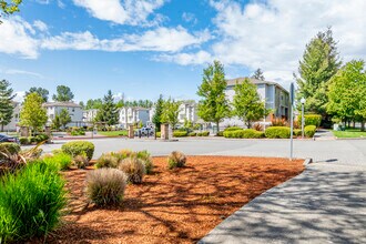 Stonebrook Townhomes in Fife, WA - Building Photo - Building Photo