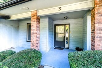 3 Cortez Ln in Hot Springs, AR - Building Photo - Building Photo