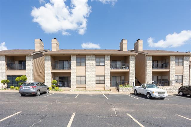 property at 400 E Pearl St