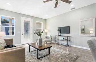 5037 23rd St N in St. Petersburg, FL - Building Photo - Building Photo