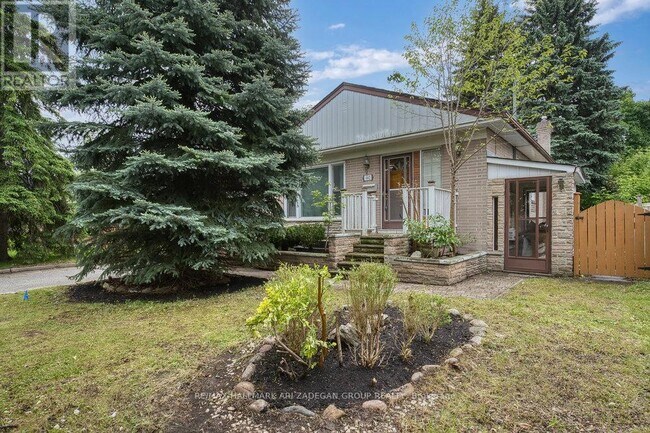 property at 402 Centre St E