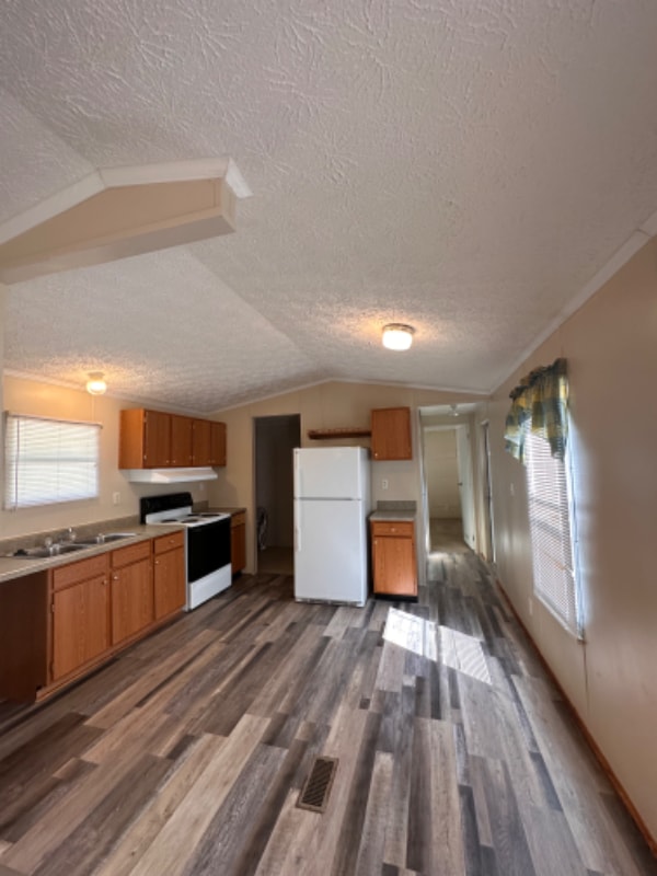 1255 Liberty St in Vidor, TX - Building Photo - Building Photo