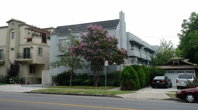 4328 Whitsett Ave in Studio City, CA - Building Photo - Building Photo