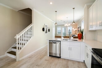 28515 Channel View Dr in Little Torch Key, FL - Building Photo - Building Photo