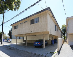 12011 Pacific Ave in Los Angeles, CA - Building Photo - Building Photo