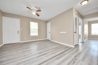 17111 River Rd in Channelview, TX - Building Photo - Building Photo