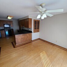 761 Trailsway Ln, Unit 761 Trailsway Lane in Neenah, WI - Foto de edificio - Building Photo