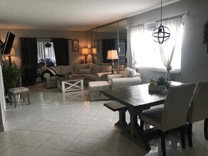 320 S Surf Rd-Unit -206 in Hollywood, FL - Building Photo - Building Photo