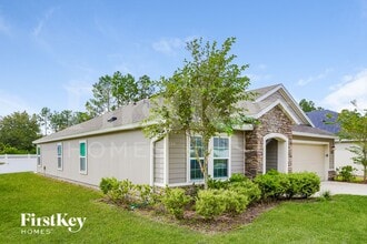 319 Hepburn Rd in Orange Park, FL - Building Photo - Building Photo