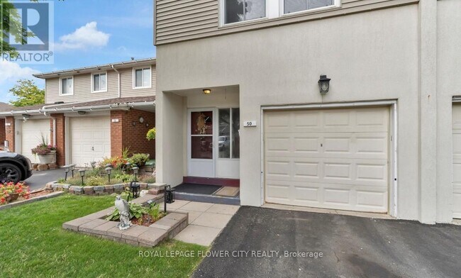 50 Carisbrooke Ct in Brampton, ON - Building Photo - Building Photo