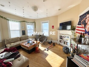 47 Hillside St, Unit 3 in Boston, MA - Building Photo - Building Photo