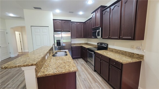 property at 2549 Verdmont Ct