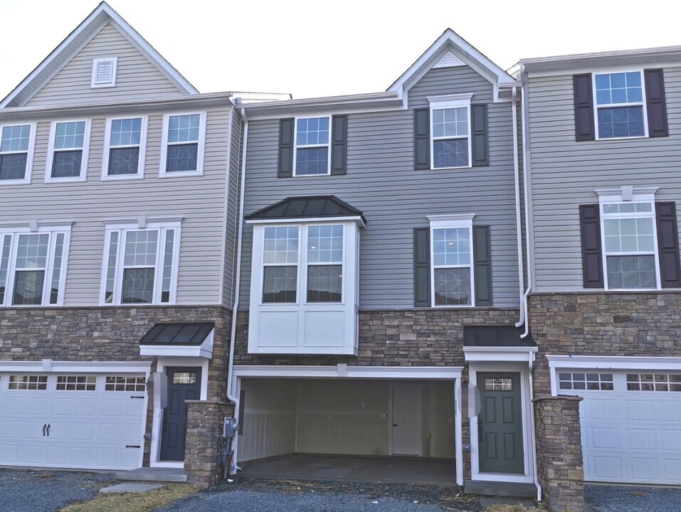 604 Judy Way in Newark, DE - Building Photo