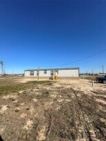 335 Rd 5914-10 in Cleveland, TX - Building Photo