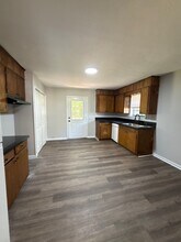 319 N Bond Ave in Brownsville, TN - Building Photo - Building Photo