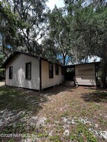 466 Milwaukee Ave in Orange Park, FL - Building Photo