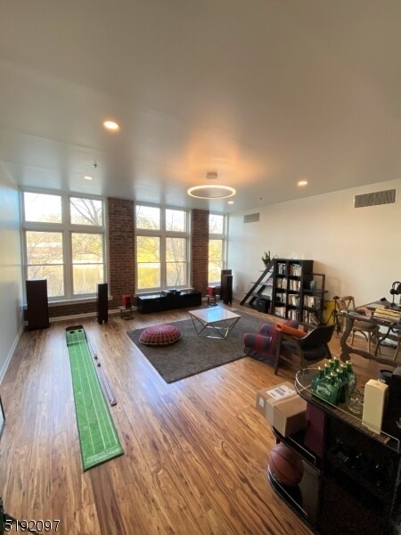 262 Main St-Unit -108 in Little Falls, NJ - Building Photo - Building Photo