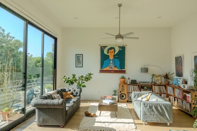 5340 Agatha Cir in Austin, TX - Building Photo - Building Photo