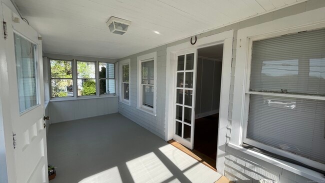 124 Branch Rd in Thomaston, CT - Building Photo - Building Photo