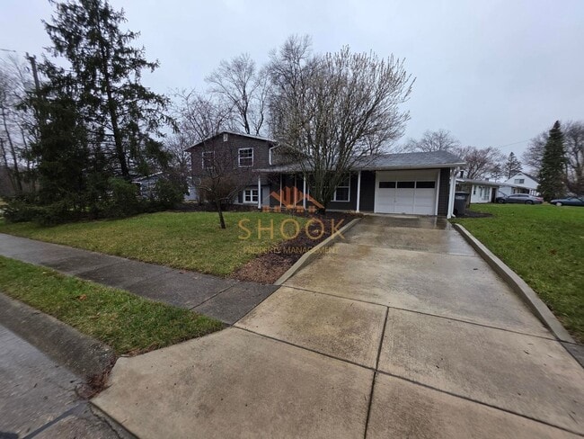 4 BR UPDATED HOME IN WEST LAFAYETTE SCHOOLS - Ask about our move-in special! in West Lafayette, IN - Building Photo - Building Photo