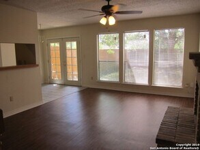 9906-9908 Ardash Ln in San Antonio, TX - Building Photo - Building Photo
