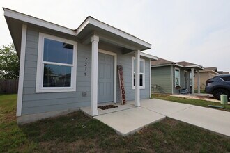 7279 Pasture Run in San Antonio, TX - Building Photo - Building Photo
